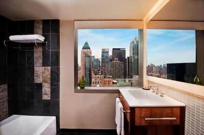 Premium Deluxe Corner Guest Bathroom