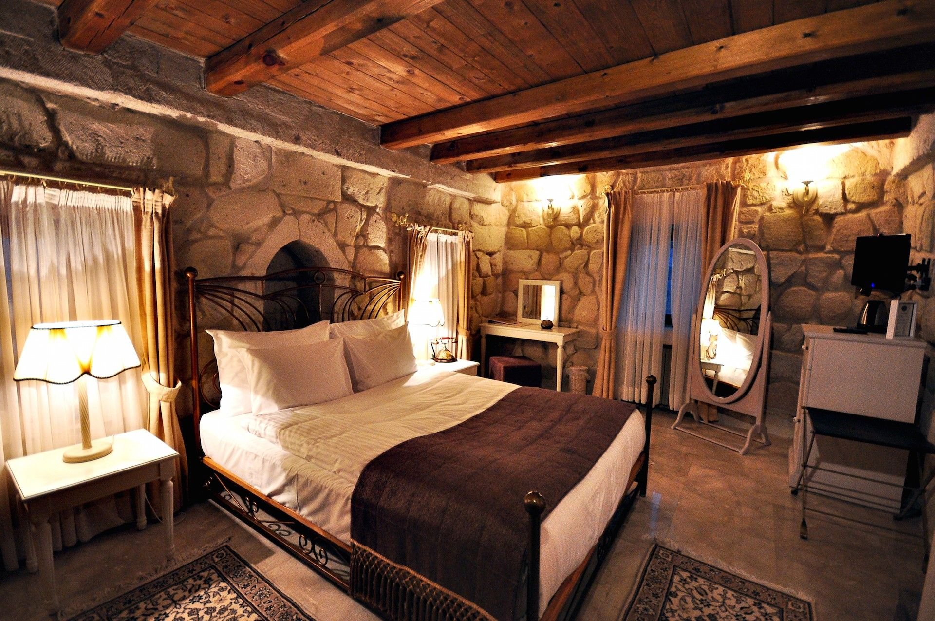 Tafoni Houses Cave Hotel