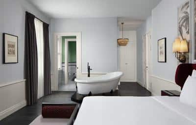 Signature King Suite