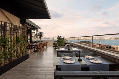 Moise Karakoy Rooftop Restaurant