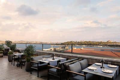 Moise Karakoy Rooftop Restaurant