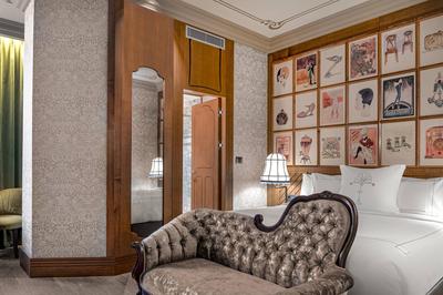 Deluxe Interior King