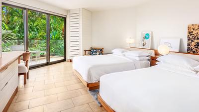 2 Queen Beds with Resort View