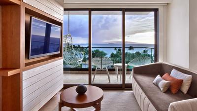 Deluxe Ocean View Suite