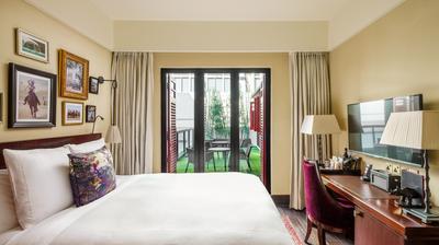 1 King Bed, Club Lounge Access, Courtyard Access, Guest Room