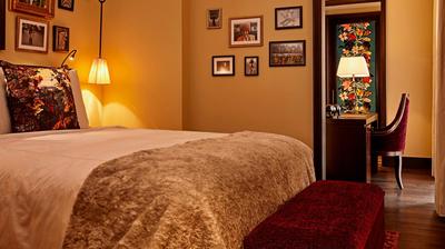 1 King Bed, Club Lounge Access, Guest Room