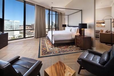 Texan Suite