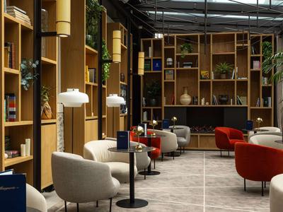 Lounge Bar