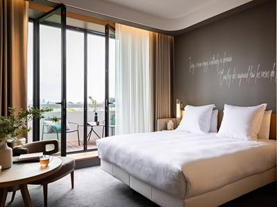 Deluxe Room with Balcony