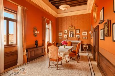 Signature Suite