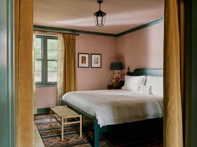 Walled Garden Suite
