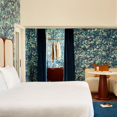 Headliner Suite