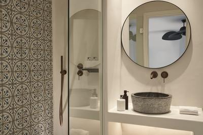 Deluxe Partial Sea View Suite