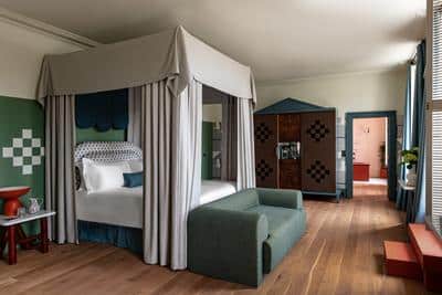 Cowley Manor Suite
