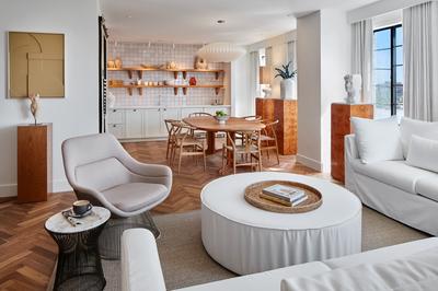 Lyle Suite