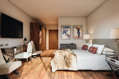 Maribel Room