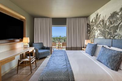Sapphire Retreat Double Bed