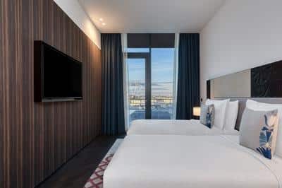 Contemporary Twin Suite