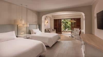 Deluxe Room - 2 Queens