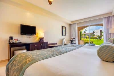 Luxury Guest Room