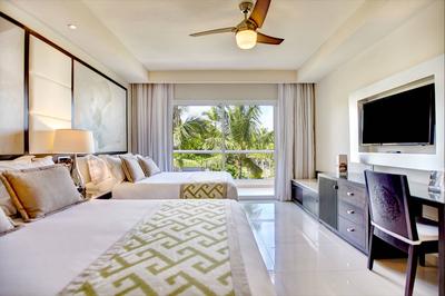 Luxury Diamond Guest Room