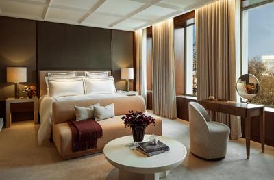 Grand Premier Grosvenor Suite