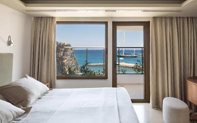 Gavdos Diamond 4 Double & 1 Single Bedroom Residence