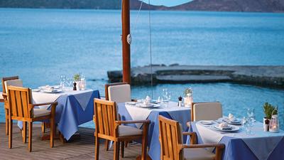 Yacht Club