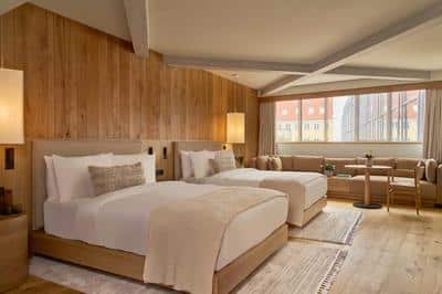 Studio Suite Two Queens