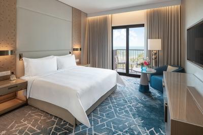 Deluxe King Ocean View