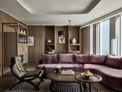 Manor Suite