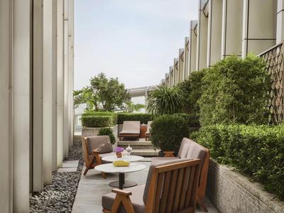 Rosewood Terrace Suite
