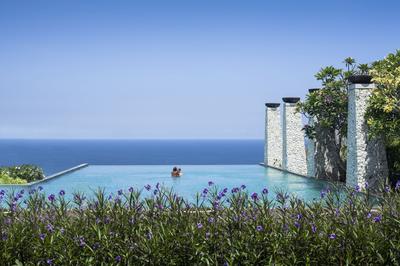 Infinity Swimming Pool