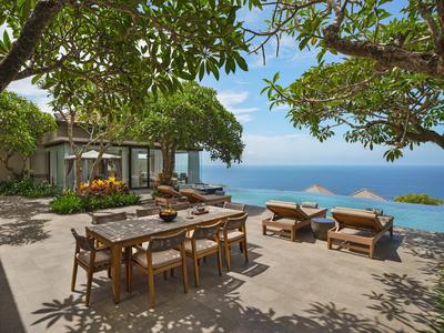 Three Bedroom Umana Ocean Pool Villa