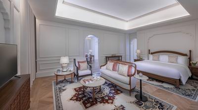 Pearl Suite