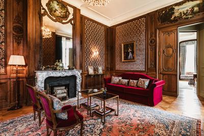 The Baroness' Suite