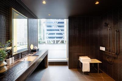 2 Queen Junior Suite