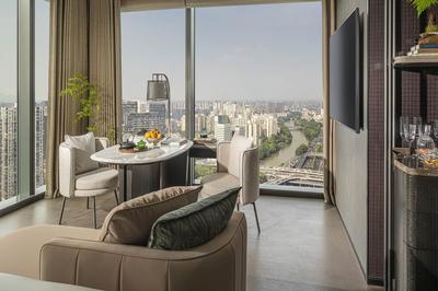 Four Season Executive Room