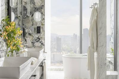Premier Suite
