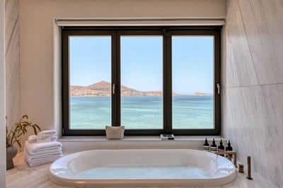Deluxe Sea View Suite - 200m from the Main Hotel