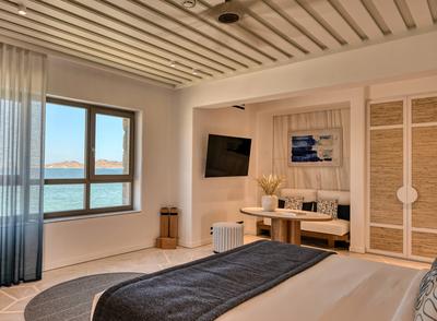 Classic Sea View Suite - 200m from the Main Hotel