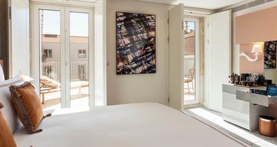 1 King Premium Cloister View Furnished Terrace