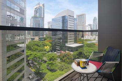 1 King Bed Premium City View Balcony