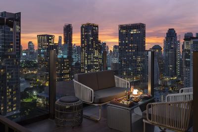 CHAR Rooftop Bar
