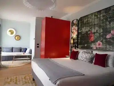1 King Suite Sofa Bed