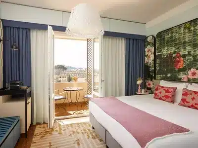 1 King Premium Balcony