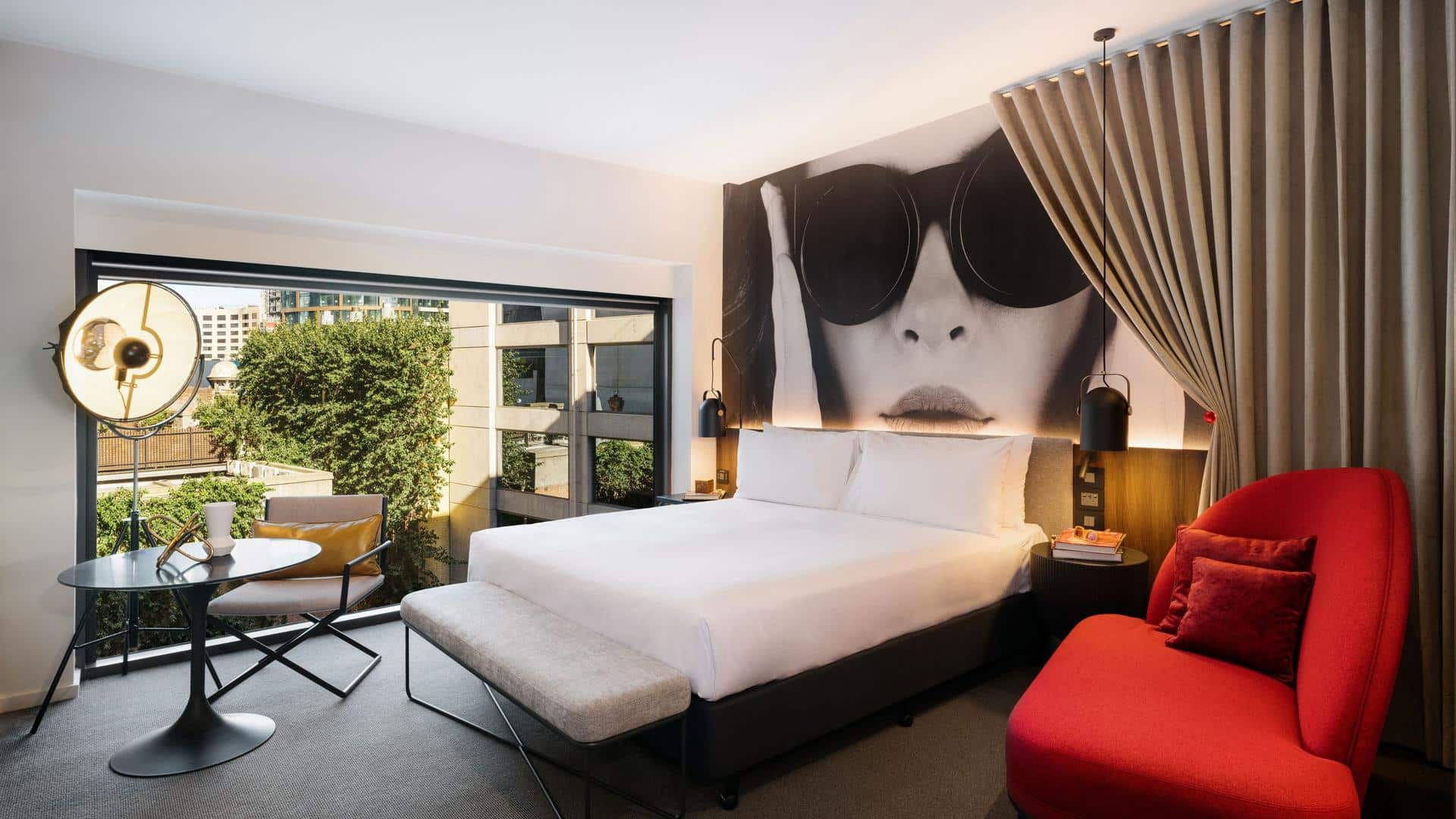 Hotel Indigo Melbourne on Flinders, an IHG Hotel