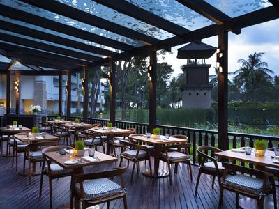 Outdoor Dining at Taman Gita