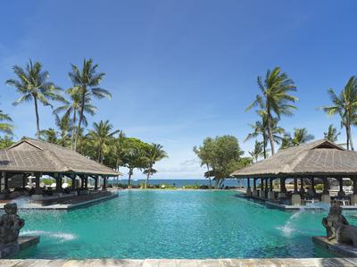 Beachfront Pool