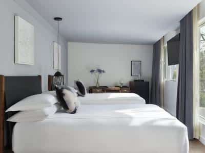 2 Queen Premium Balcony